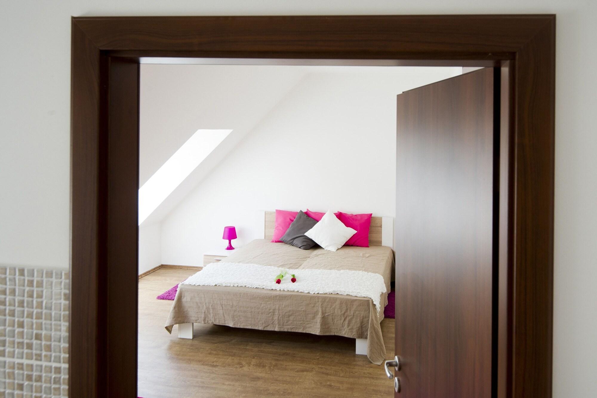Grand Budapest Apartments Bagian luar foto